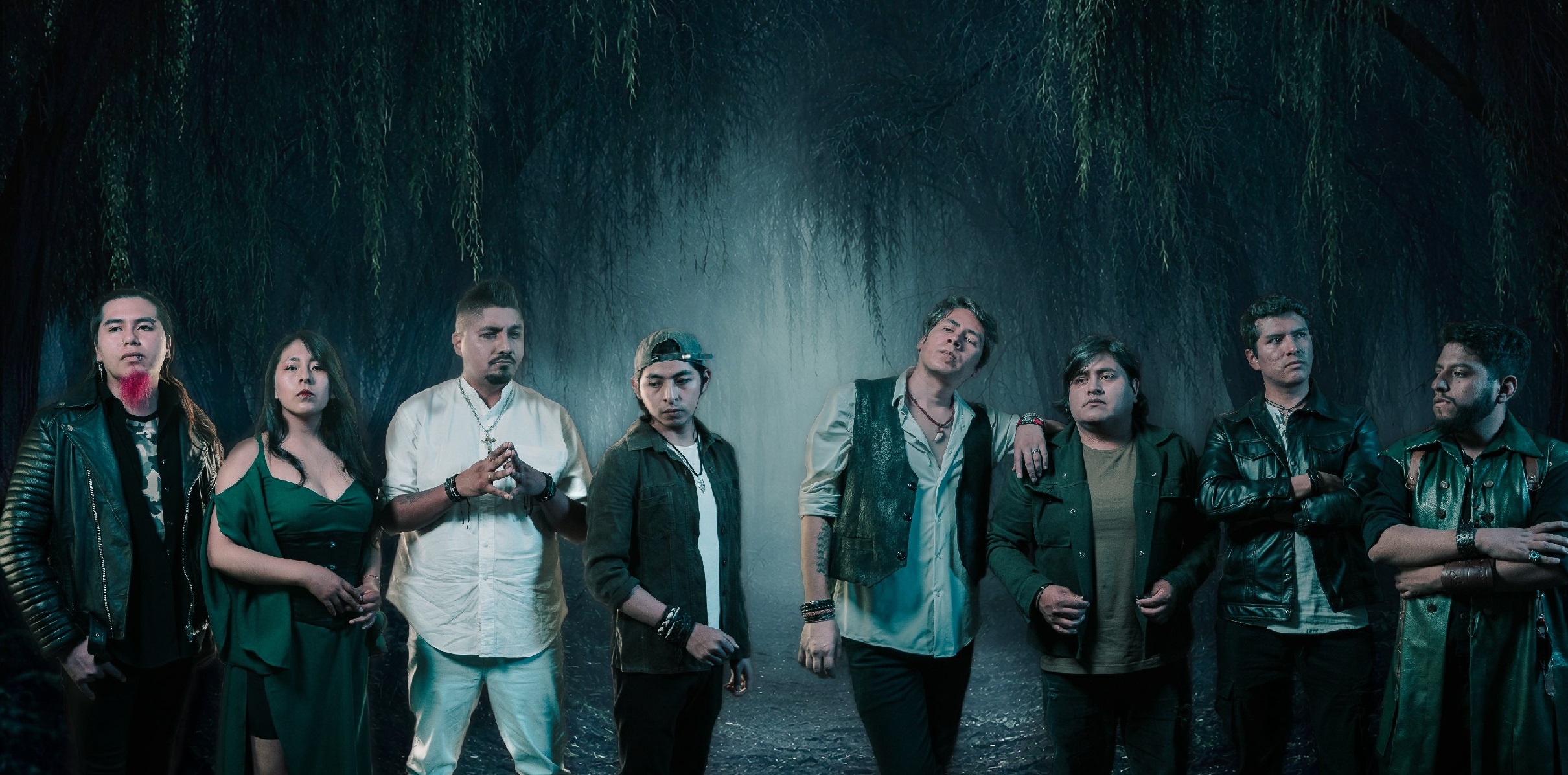 Banda Eiluvë en el bosque